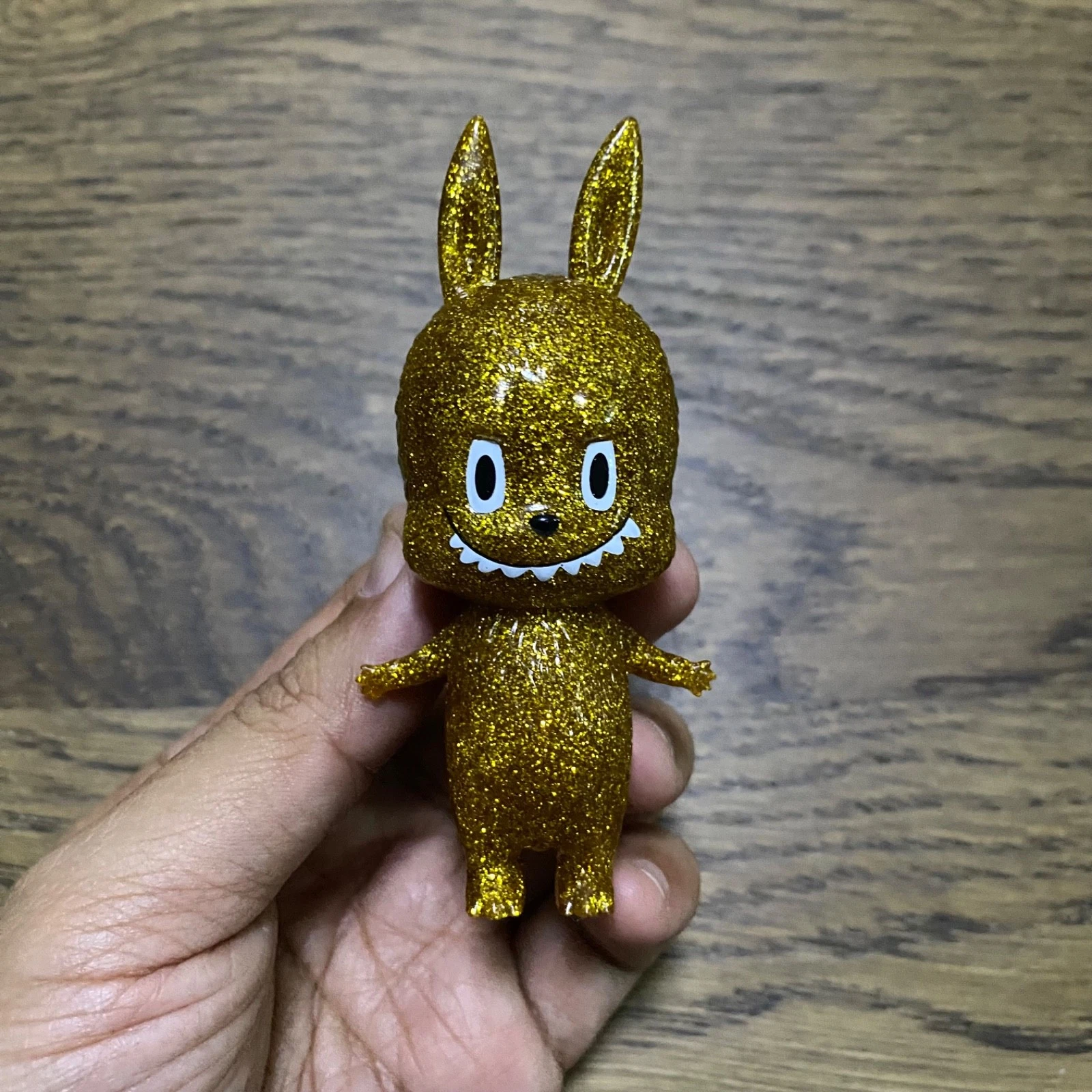HOW2WORK : FIGURE SOFUBI MINI LABUBU ZIMOMO BLIND BOX POP MART 3.5 IN : GOLD
