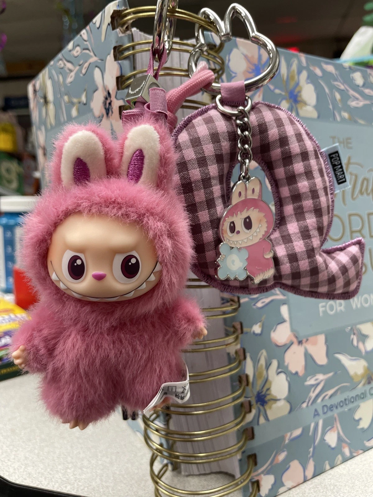 POP MART Labubu V4 The Monsters Pin For Love Alphabet Plush&Keychain- Letter Q