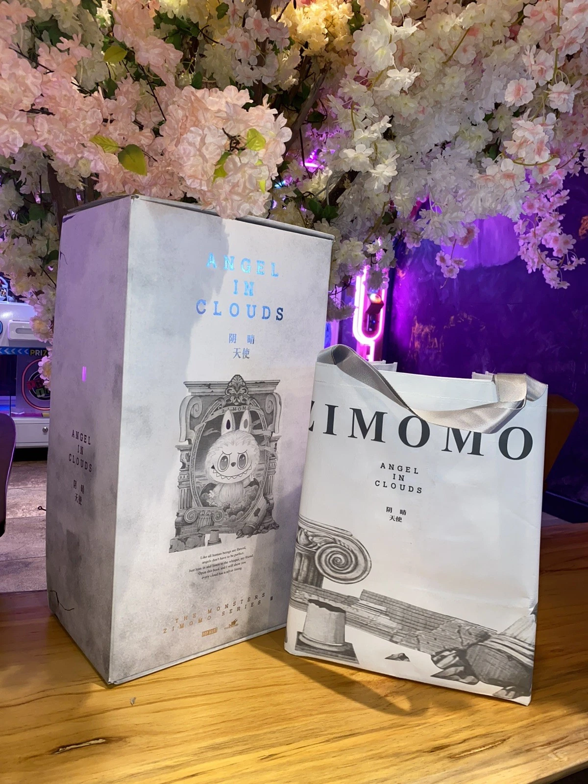 POPMART ZIMOMO The Monsters "Angel in cloud" Vinyl Face Doll 100% AUTHENTIC NEW